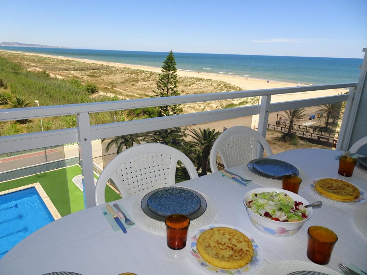 Aigua Blava Primera Linea - Alquiler Solo Familias Playa de Gandia Екстер'єр фото